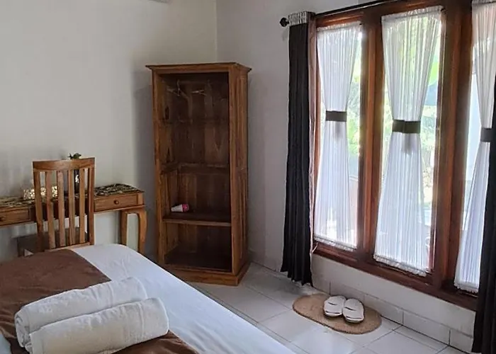 Serongga Habitación en casa particular Lebih