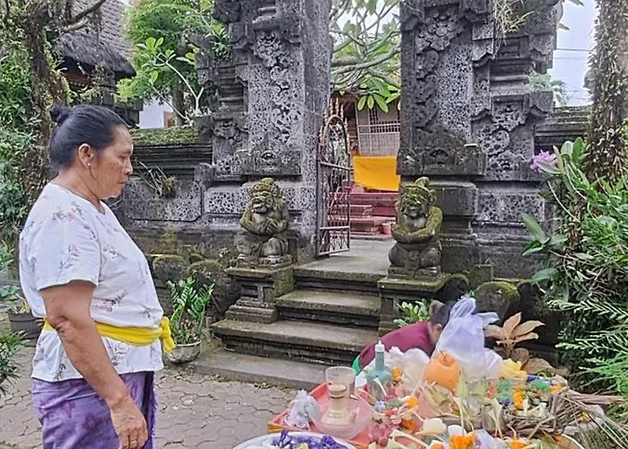 Serongga Privatunterkunft Lebih